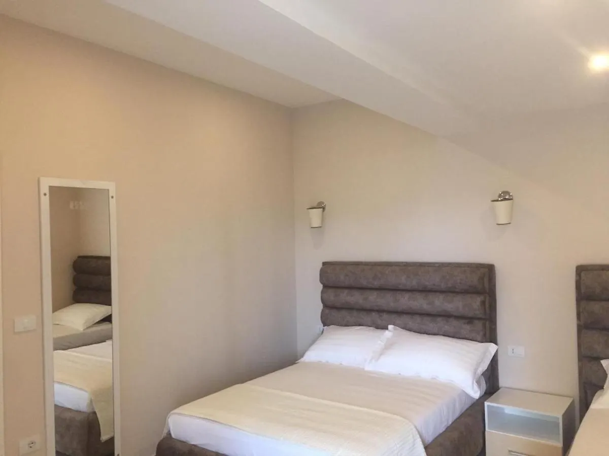 ****  Monte Mare Hotel Влёра Албания
