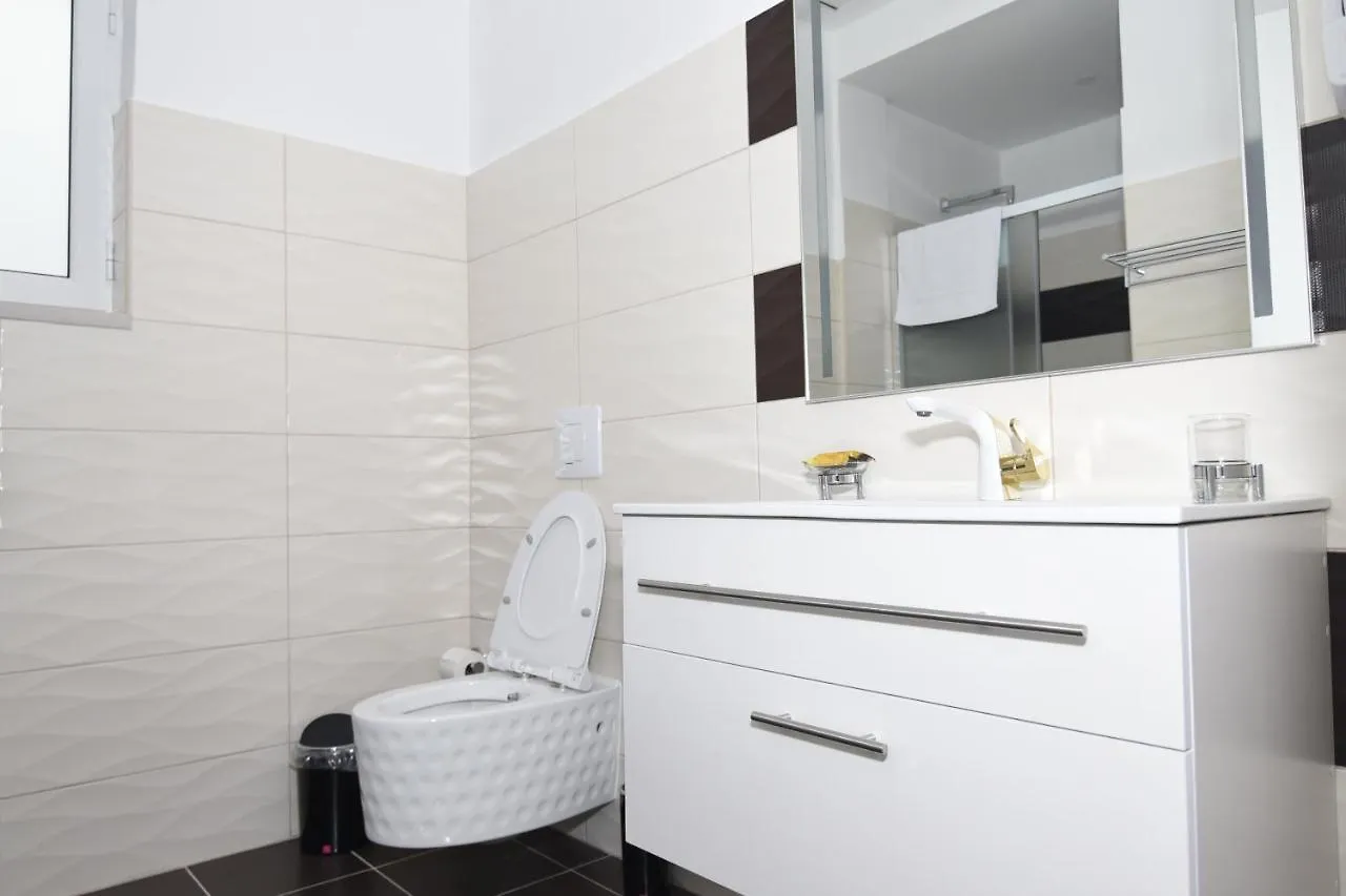 Monte Mare Hotel Влёра