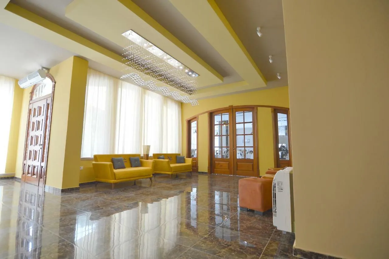 Monte Mare Hotel Vlore 4*,