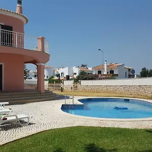 https://saraivas-guest-house.hotelaalgarve.com